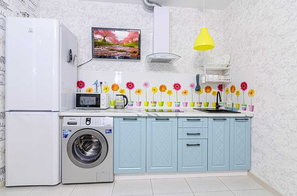 
  Продается 2-комн. квартира, 72 м², Омелькова ул, д. 93
. Фото 1.