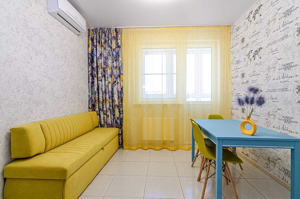 
  Продается 2-комн. квартира, 72 м², Омелькова ул, д. 93
. Фото 2.