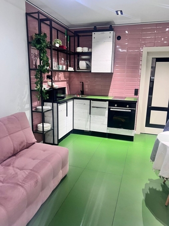 
  Продается 1-комн. квартира, 45 м², Омелькова ул, д. 93
. Фото 1.