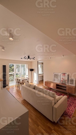 
  Продается 2-комн. квартира, 60 м², Чайковского ул, д. 11
. Фото 2.