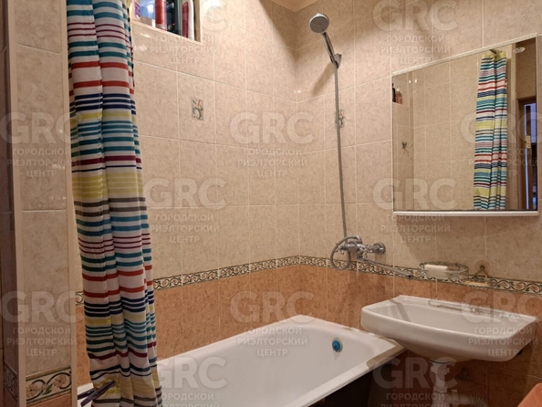 
  Продается 1-комн. квартира, 34.2 м², Виноградная ул, д. 230а
. Фото 6.