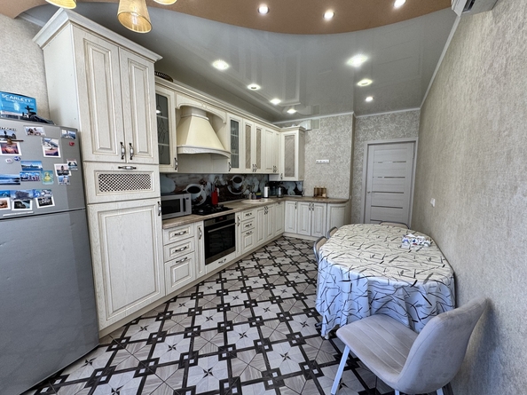
  Продается 2-комн. квартира, 72 м², Владимирская ул, д. 150
. Фото 3.
