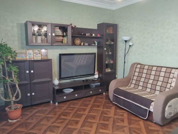 
  Продается 2-комн. квартира, 87 м², Ивана Голубца ул, д. 106
. Фото 6.