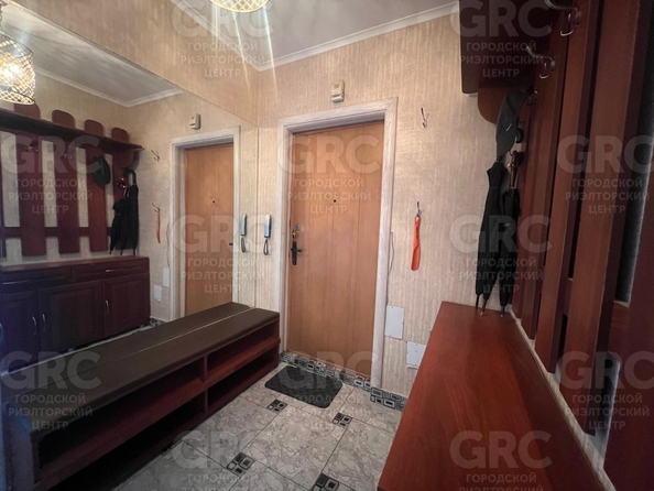 
  Продается 3-комн. квартира, 72.3 м², Ульянова ул, д. 53
. Фото 8.