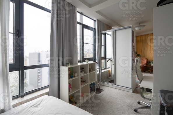 
  Продается 3-комн. квартира, 104 м², Войкова ул, д. 21
. Фото 10.