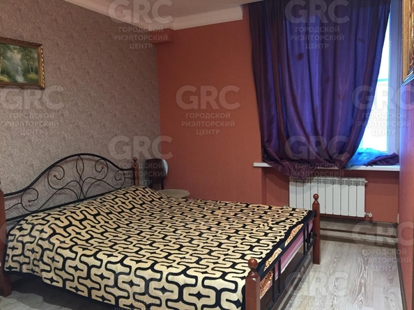 
  Продается 2-комн. квартира, 77 м², Виноградная ул, д. 114
. Фото 4.