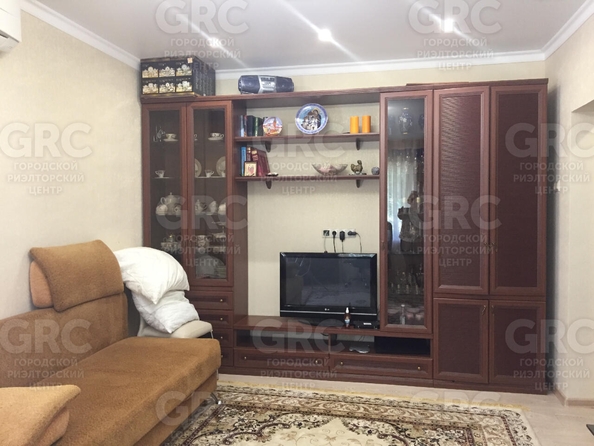 
  Продается 2-комн. квартира, 68.5 м², Вишневая ул, д. 31
. Фото 1.