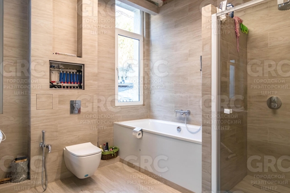 
  Продается дом, 350 м², Сочи
. Фото 8.