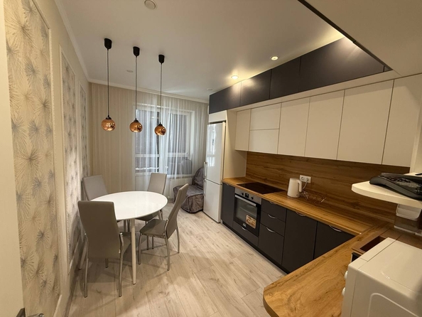 
  Продается 1-комн. квартира, 45 м², Ивана Голубца ул, д. 147
. Фото 4.