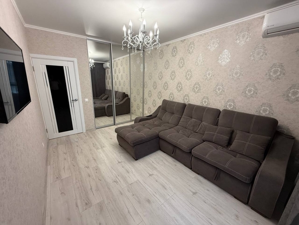
  Продается 1-комн. квартира, 45 м², Ивана Голубца ул, д. 147
. Фото 8.