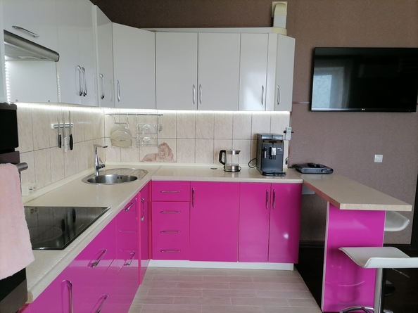 
  Продам 2-комн. квартиру, 70.1 м², Сормовская ул, д. 202/1
. Фото 3.