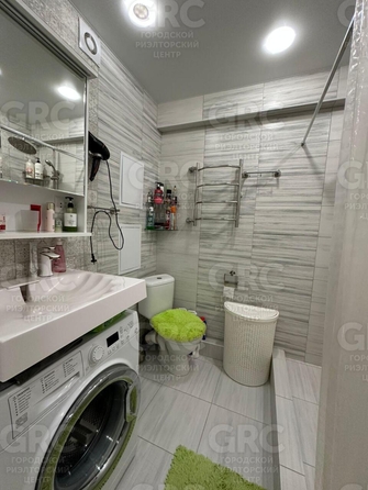 
  Продается 2-комн. квартира, 55 м², Тепличная ул, д. 71
. Фото 16.