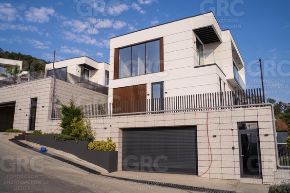 
  Продается дом, 210 м², Сочи
. Фото 1.