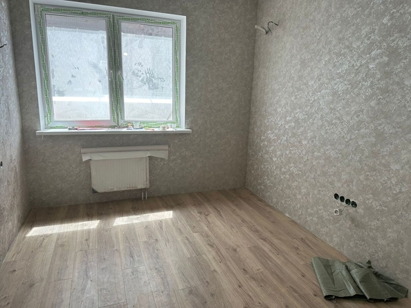 
  Продается 1-комн. квартира, 45 м², Омелькова ул, д. 93
. Фото 4.