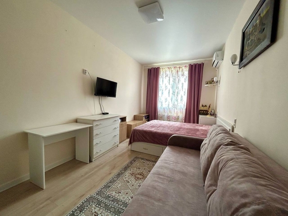 
  Продается 1-комн. квартира, 42 м², Олега Анофриева ул
. Фото 5.