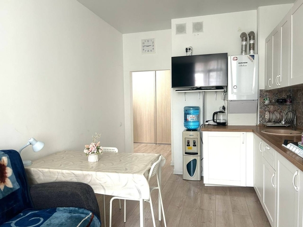 
  Продается 1-комн. квартира, 42 м², Олега Анофриева ул
. Фото 9.