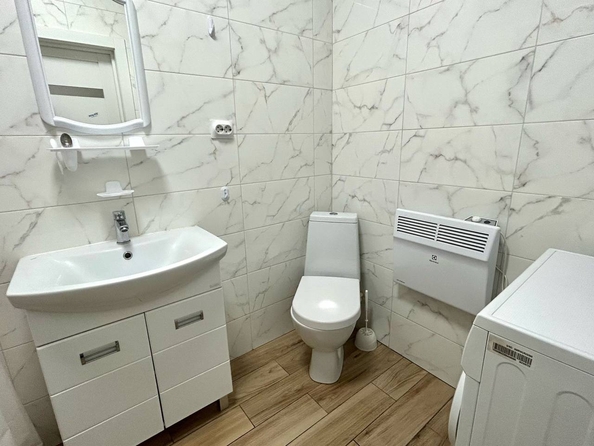 
  Продается 1-комн. квартира, 42 м², Олега Анофриева ул
. Фото 10.
