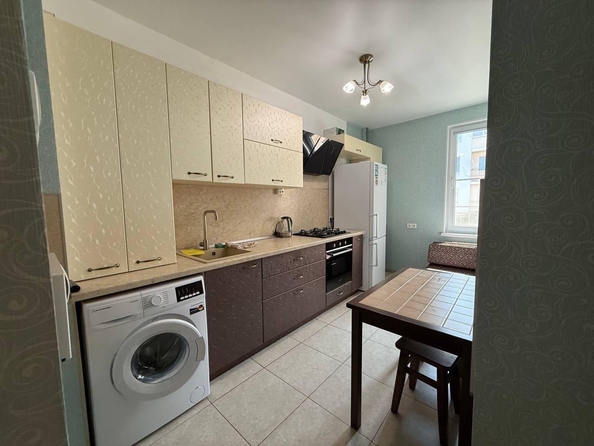 
  Продается 1-комн. квартира, 37 м², Дивноморская ул
. Фото 3.