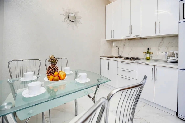 
  Продается 2-комн. квартира, 55 м², Крымская ул
. Фото 8.