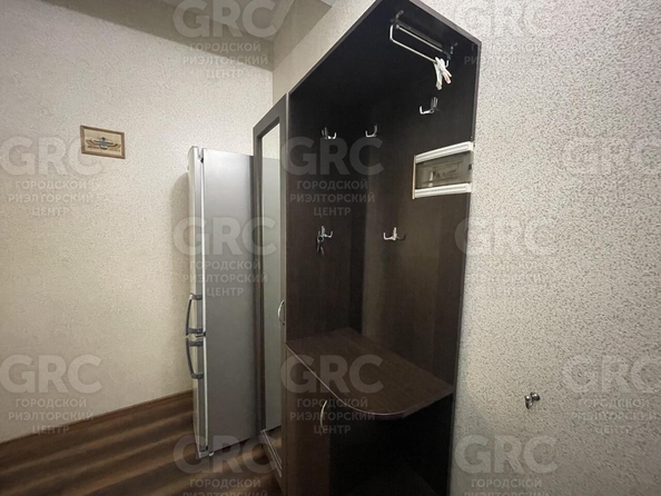 
  Продается 2-комн. квартира, 43.2 м², Дагомысская ул, д. 2
. Фото 7.