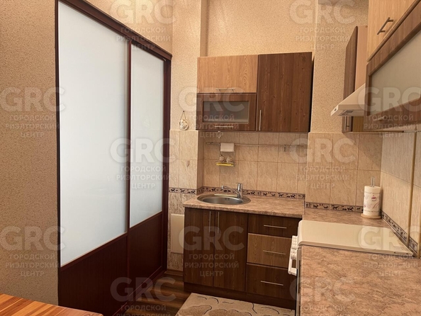 
  Продается 2-комн. квартира, 43.2 м², Дагомысская ул, д. 2
. Фото 9.