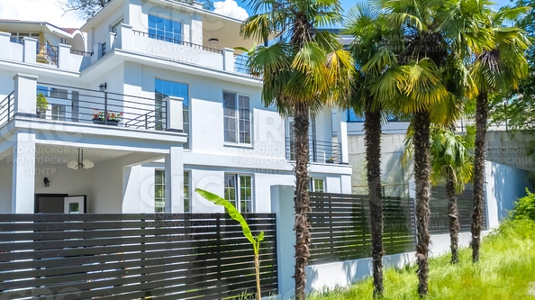 
  Продается дом, 280 м², Сочи
. Фото 1.