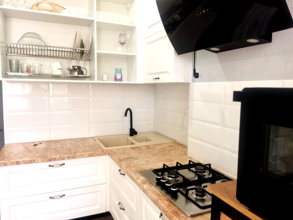 
  Продается 2-комн. квартира, 61 м², Крылова ул, д. 113
. Фото 4.