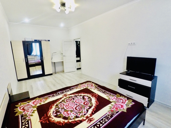 
  Продается 1-комн. квартира, 43 м², Солнечная ул, д. 38к4
. Фото 2.