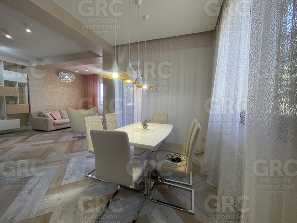 
  Продается 4-комн. квартира, 120 м², Кубанская ул, д. 3
. Фото 12.