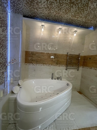 
  Продается 4-комн. квартира, 120 м², Кубанская ул, д. 3
. Фото 33.
