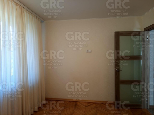 
  Продается 3-комн. квартира, 72 м², Крымская ул, д. 36
. Фото 10.