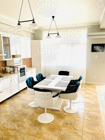 
  Продается 3-комн. квартира, 140 м², Волжская ул, д. 57
. Фото 7.