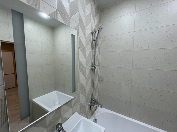 
  Продается 1-комн. квартира, 46 м², Омелькова ул, д. 93
. Фото 19.