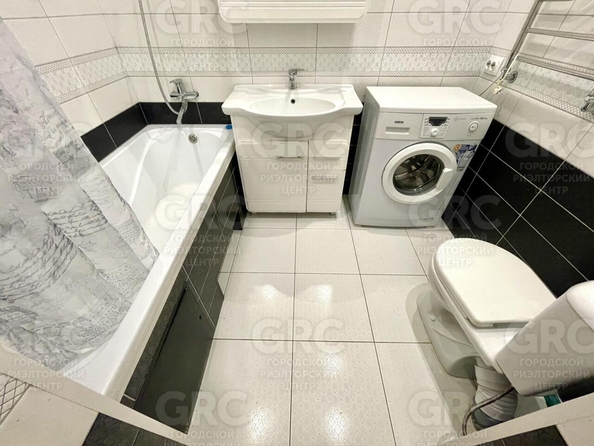 
  Продается 2-комн. квартира, 50 м², Вишневая ул, д. 18/7
. Фото 9.
