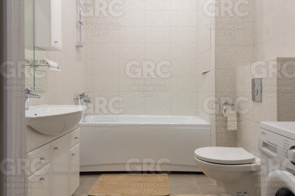 
  Продается 2-комн. квартира, 61.3 м², Парковая ул, д. 5
. Фото 28.