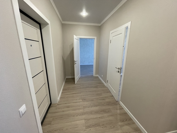 
  Продается 2-комн. квартира, 62 м², Омелькова ул, д. 93
. Фото 13.