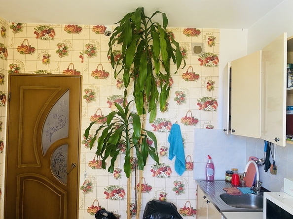 
  Продается 3-комн. квартира, 64 м², Крылова ул, д. 12
. Фото 6.