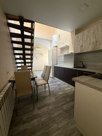 
  Продается 1-комн. квартира, 41 м², Ленина ул, д. 183
. Фото 2.