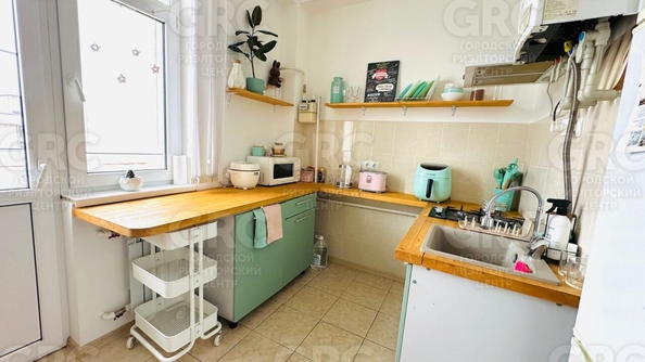 
  Продается 2-комн. квартира, 43 м², Водораздельная ул, д. 12
. Фото 9.
