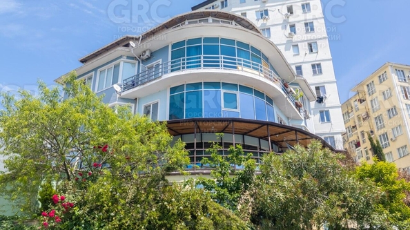 
  Продается 3-комнатный апартамент, 130 м², Виноградная ул, д. 224/7
. Фото 2.