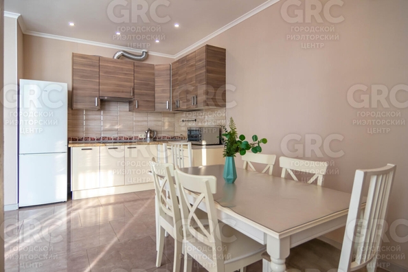 
  Продается 3-комн. квартира, 108 м², Виноградная ул, д. 2Б
. Фото 4.
