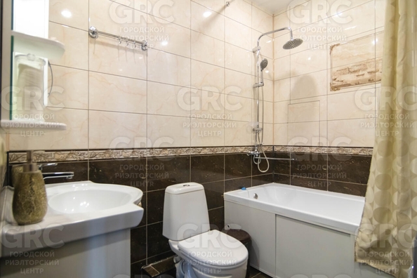 
  Продается 1-комн. квартира, 42.3 м², Владимировская ул, д. 141
. Фото 6.