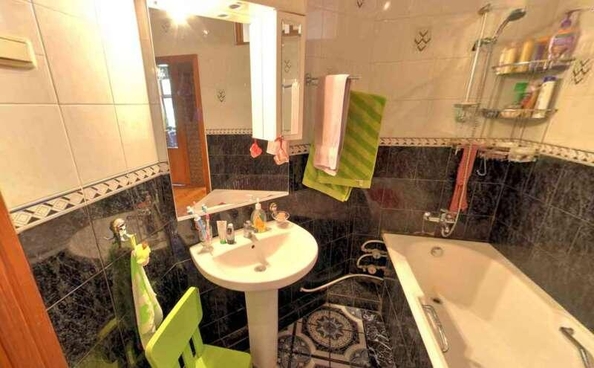 
  Продается 3-комн. квартира, 85 м², Нагорная ул, д. 8а
. Фото 5.
