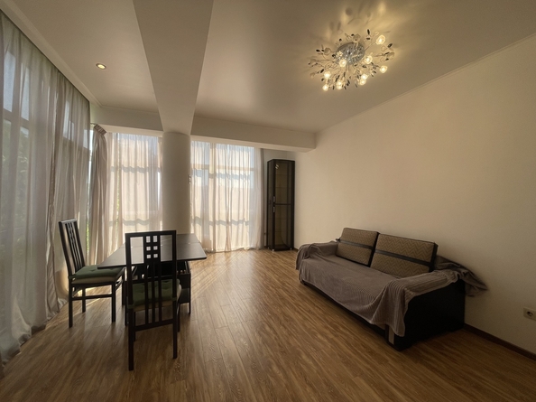 
  Продается 2-комн. квартира, 61 м², Ильинский пер, д. 18
. Фото 2.