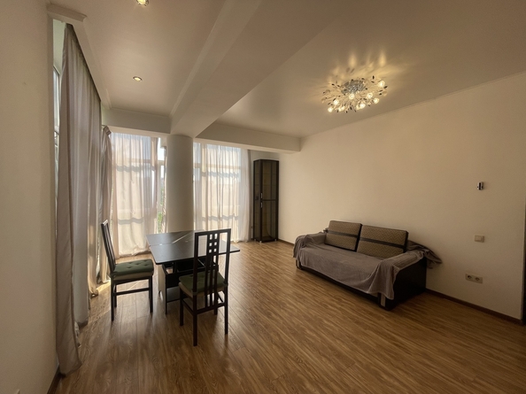 
  Продается 2-комн. квартира, 61 м², Ильинский пер, д. 18
. Фото 7.