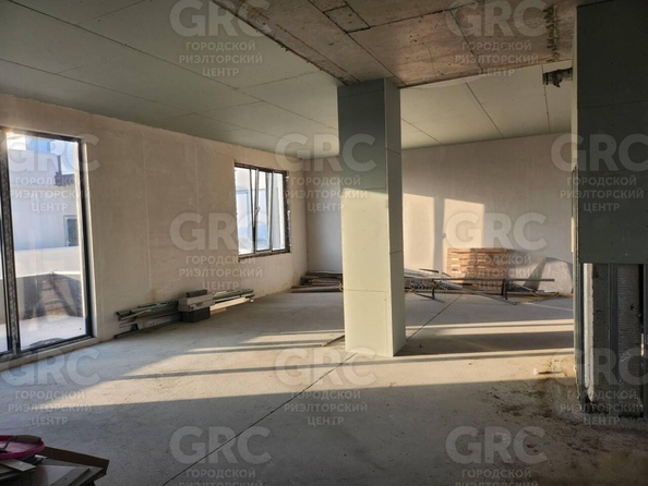 
  Продается 2-комн. квартира, 133 м², Туапсинская ул, д. 19
. Фото 5.