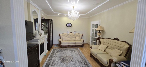 
  Продается 2-комн. квартира, 62.5 м², Абрикосовая ул, д. 18
. Фото 4.