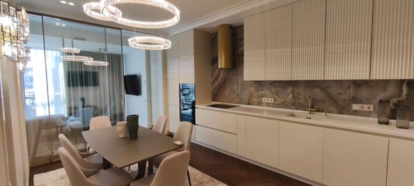 
  Продается 2-комн. квартира, 63 м², Парковая ул, д. 5
. Фото 4.