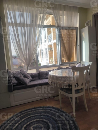 
  Продается 1-комн. квартира, 40 м², Изумрудная ул, д. 38
. Фото 2.