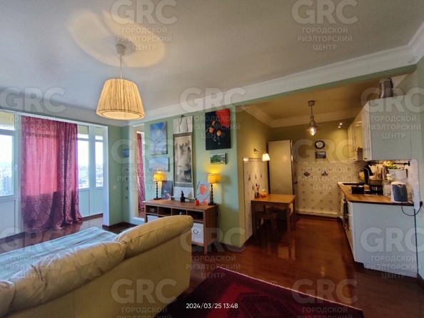 
  Продается 1-комн. квартира, 52 м², Цюрупы ул, д. 32
. Фото 6.